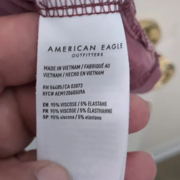 American Eagle T-shirt - Picture 6 of 6